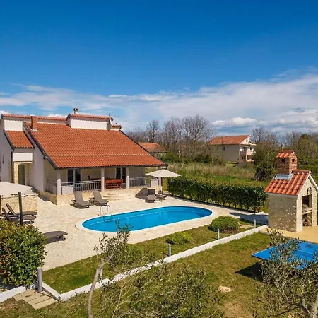 Casa vacanze Ferienhaus In Privlaka Mit Privatem Pool - B44224 Privlaka (Zadar)