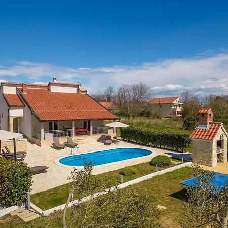 Ferienhaus In Privlaka Mit Privatem Pool - B44224 Casa vacanze